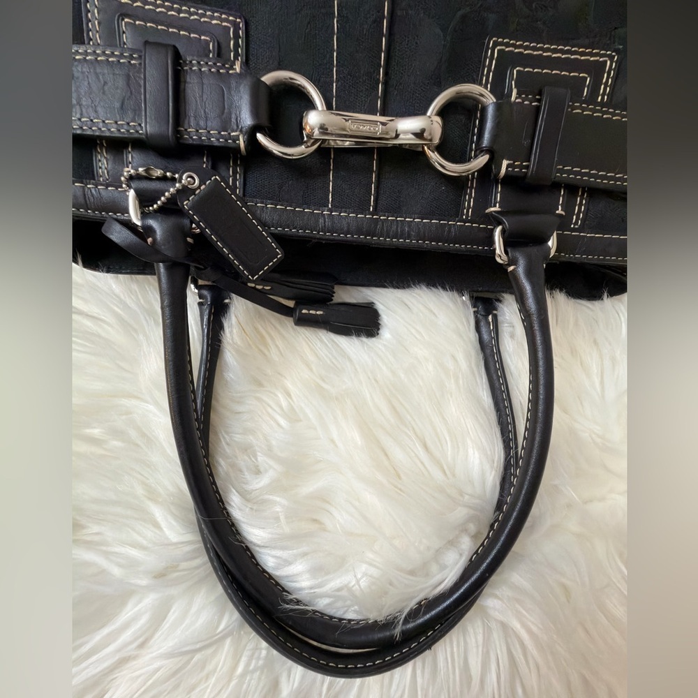 Coach Vintage Y2k 10246 Signature
Black Hampton Carryall Tote Bag - Picture 9 of 15